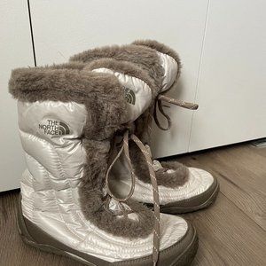 North Face Boots- Womens Size 8